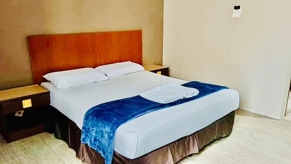 Baron Water Front Motel Kuah Kültér fotó