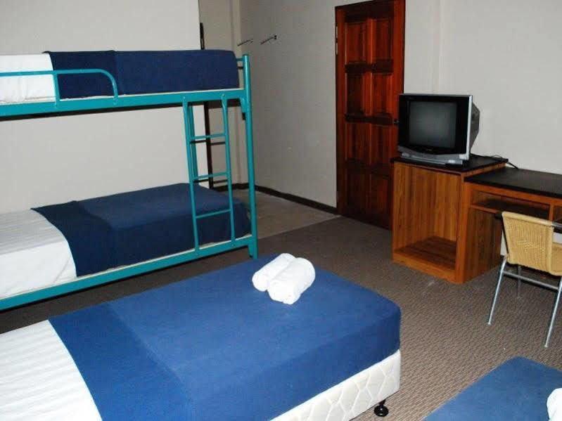 Baron Water Front Motel Kuah Kültér fotó